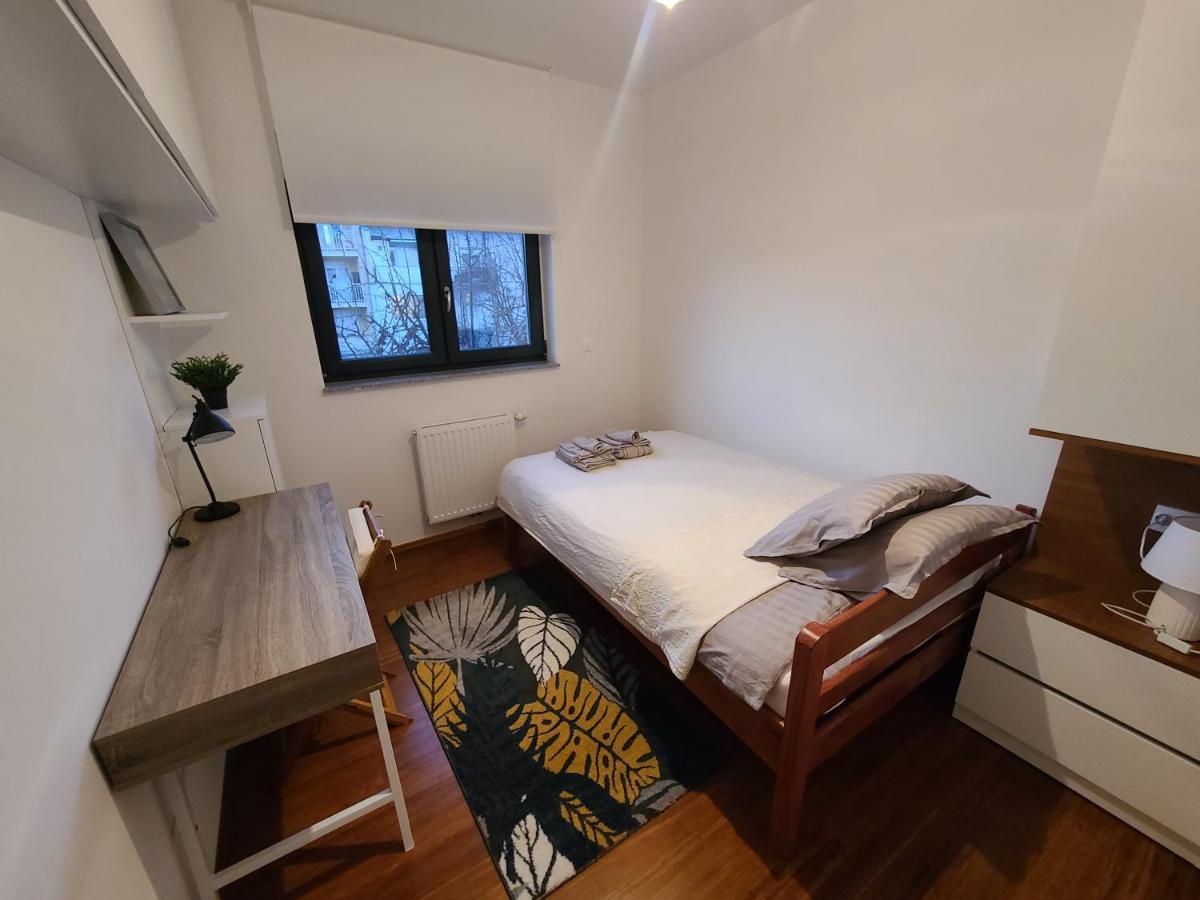 Modern 4-Star Luxury Apt - Wfh Ready, Free Parking 萨格勒布 外观 照片
